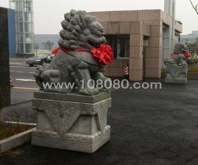 祝賀湖北省特種設備安全檢驗檢測研究院石獅子安裝完工。