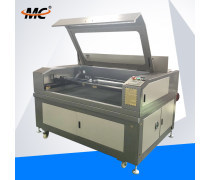 酒瓶雕刻機(jī)