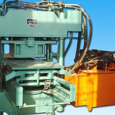 DⅣ型電腦程控(600型)壓機--大理石加工設備。水磨石加工設備,花崗巖加工設備--高碑店新興建材水磨石加工設備廠